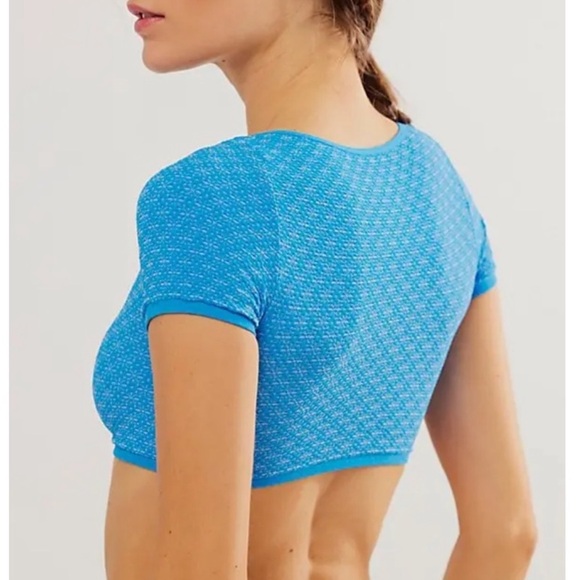 NWOT FREE PEOPLE seamless micro sonic blue crop top bra - Picture 4 of 7